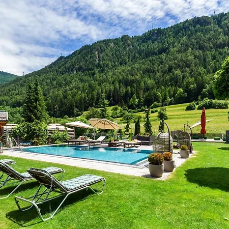 Riederhof 4*