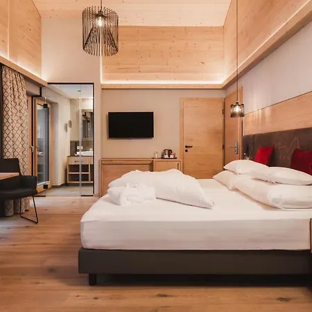 Hotel Riederhof 4*