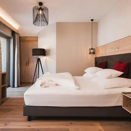 Hotel Riederhof 4*