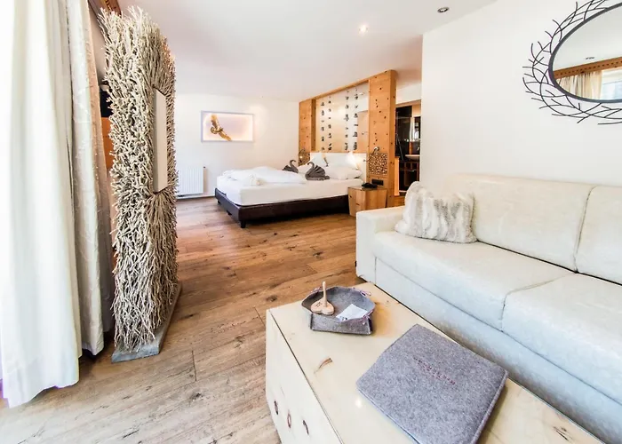 Hotel Riederhof- Urlaub Mit Wau! Ried im Oberinntal