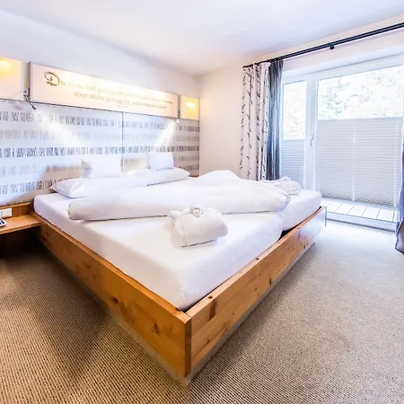 Riederhof- Urlaub Mit Wau! Hotel Ried im Oberinntal